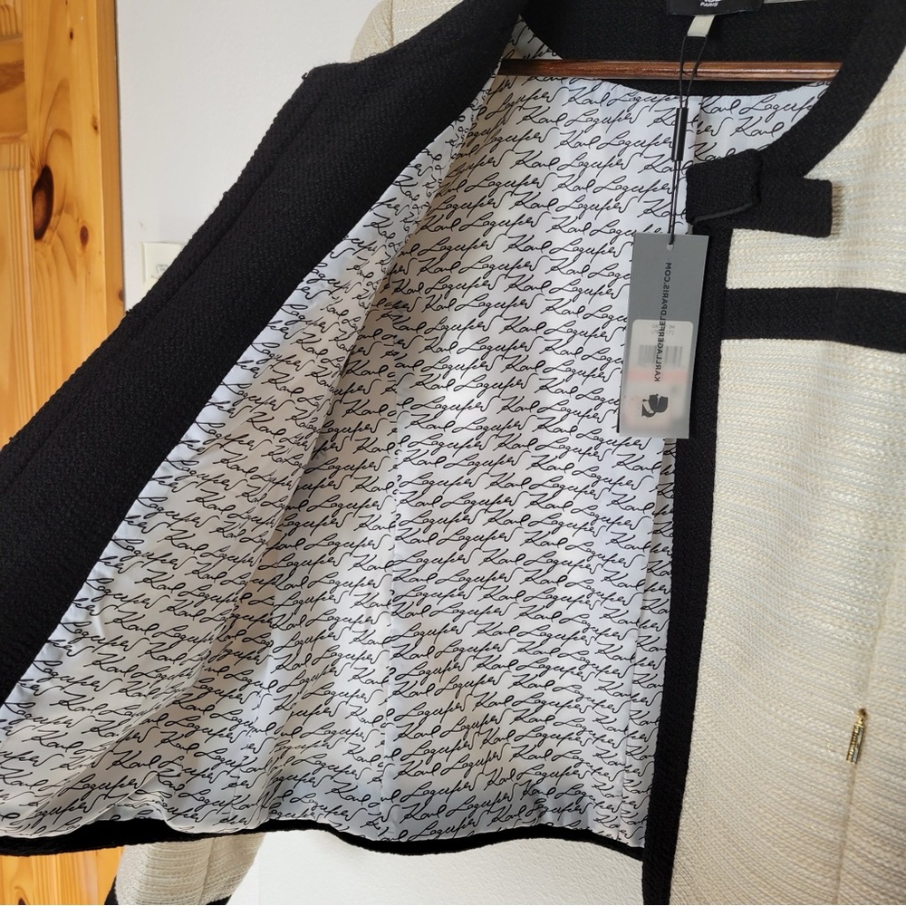 Ivory Color Contrast Smart Jacket - Picture 4 of 7